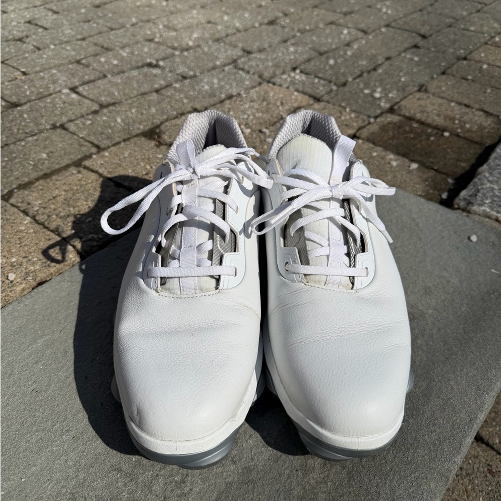 Footjoy Men’s Tour Alpha Golf Shoeswhite Silver Size 10.5 View 3